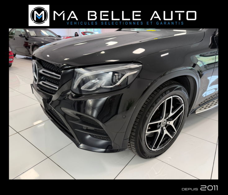 MERCEDES GLC 220D AMG LINE 9G-TRONIC 4MATIC / Toit Pano Attelage élec. GPS Camera Carplay JA19 