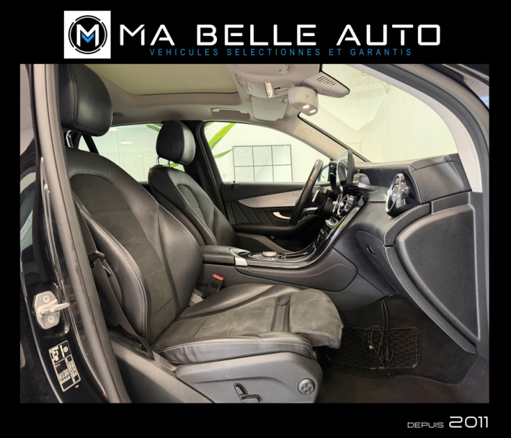 MERCEDES GLC 220D AMG LINE 9G-TRONIC 4MATIC / Toit Pano Attelage élec. GPS Camera Carplay JA19 