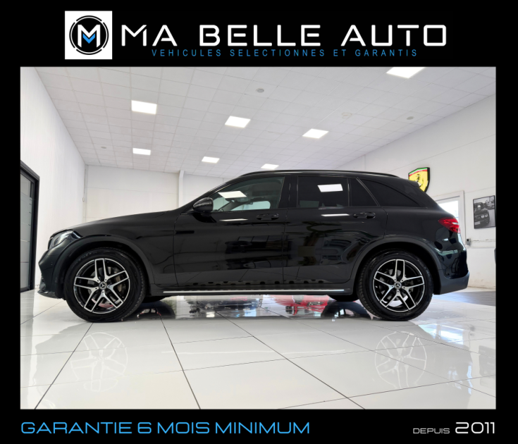 MERCEDES GLC 220D AMG LINE 9G-TRONIC 4MATIC / Toit Pano Attelage élec. GPS Camera Carplay JA19 