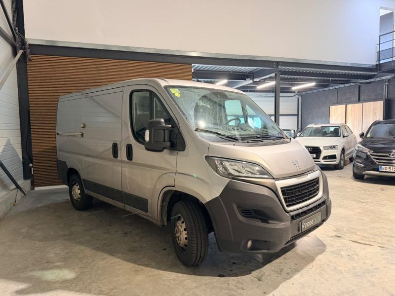 PEUGEOT - BOXER - CAMIONNETTE -  2.2 BLUEHDI 140 - 2022 - 175000 km