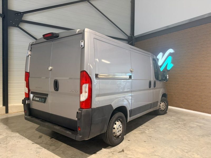 PEUGEOT - BOXER - CAMIONNETTE -  2.2 BLUEHDI 140 - 2022 - 175000 km