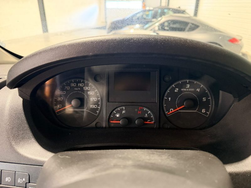 PEUGEOT - BOXER - CAMIONNETTE -  2.2 BLUEHDI 140 - 2022 - 175000 km