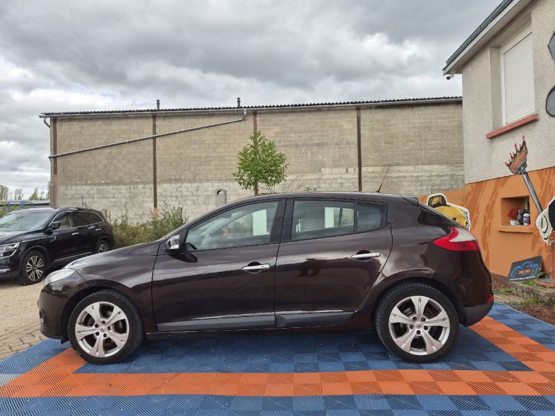 RENAULT MEGANE III 35 PORTES 1.5 DCI 2011