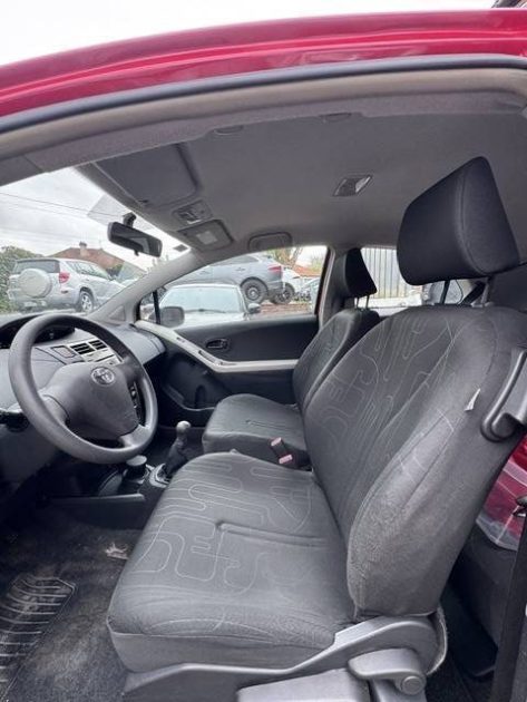 TOYOTA YARIS 1.0 VVVT I 2010 - 71 902Kms - Premier Main - SUIVIT TOYOTA