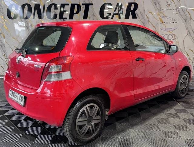 TOYOTA YARIS 1.0 VVVT I 2010 - 71 902Kms - Premier Main - SUIVIT TOYOTA