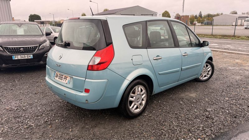 RENAULT GRAND SCENIC 7 PLACES 1.9DCI 130CV 