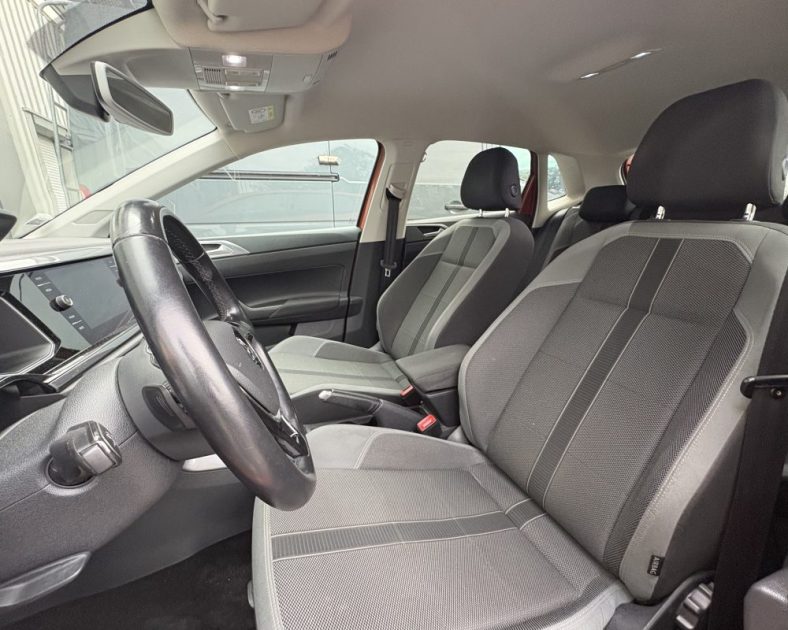Volkswagen Polo VI 1.5 TSI 150ch R-Line 2020 — Révision COMPLÈTE - 2ème main - Pneus avant NEUFS