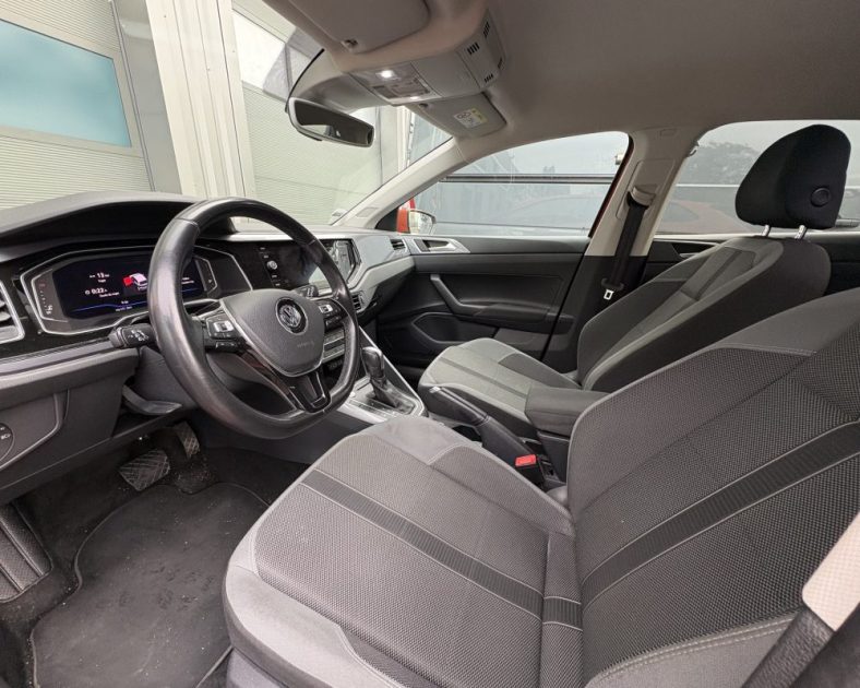 Volkswagen Polo VI 1.5 TSI 150ch R-Line 2020 — Révision COMPLÈTE - 2ème main - Pneus avant NEUFS