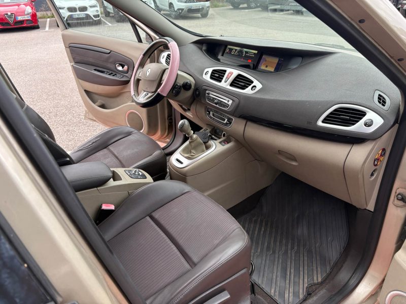RENAULT SCENIC 3 1.5 DCI - 8V TURBO 2009