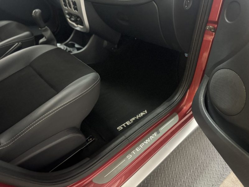 DACIA SANDERO 1.5 DCI STEPWAY 2012