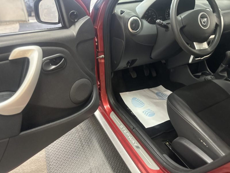 DACIA SANDERO 1.5 DCI STEPWAY 2012