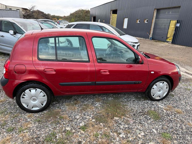 RENAULT CLIO II 1.6 16V 2004