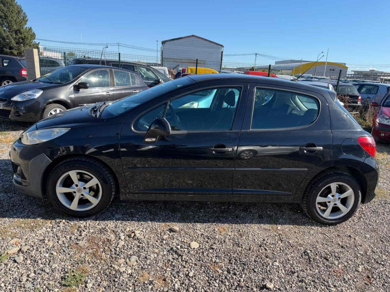 PEUGEOT 207 1.4   2009