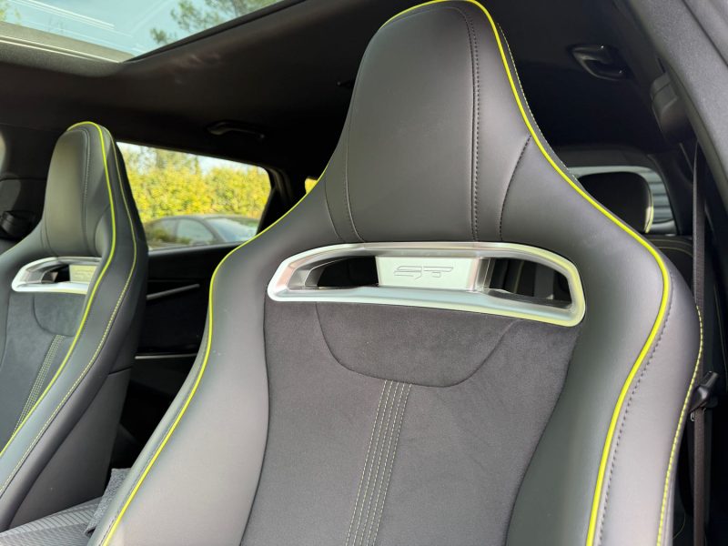KIA EV6 GT 77KW 585ch / Toit Ouvrant / Méridian / 360