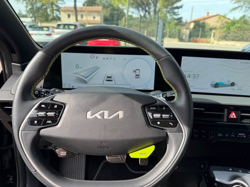 KIA EV6 GT 77KW 585ch / Toit Ouvrant / Méridian / 360