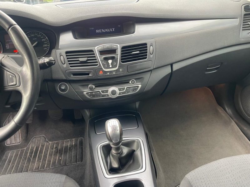 RENAULT LAGUNA  2.0 DCI 130 CH