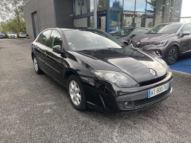 RENAULT LAGUNA  2.0 DCI 130 CH