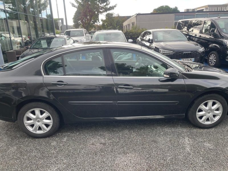 RENAULT LAGUNA  2.0 DCI 130 CH