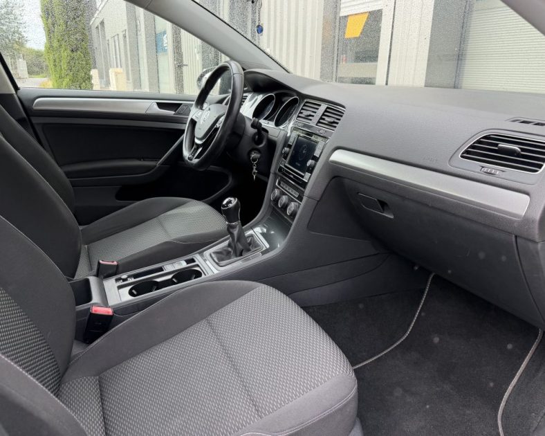 VOLKSWAGEN GOLF VII 1.0 TSI - 86ch - ESSENCE - GARANTIE 6 mois - 2019