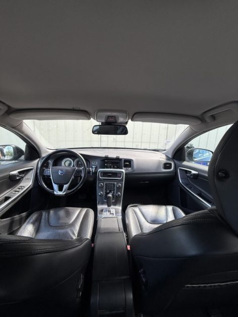 VOLVO V60 BUSINESS D2 115 CH STOP&START MOMENTUM BUSINESS POWERSHIFT A