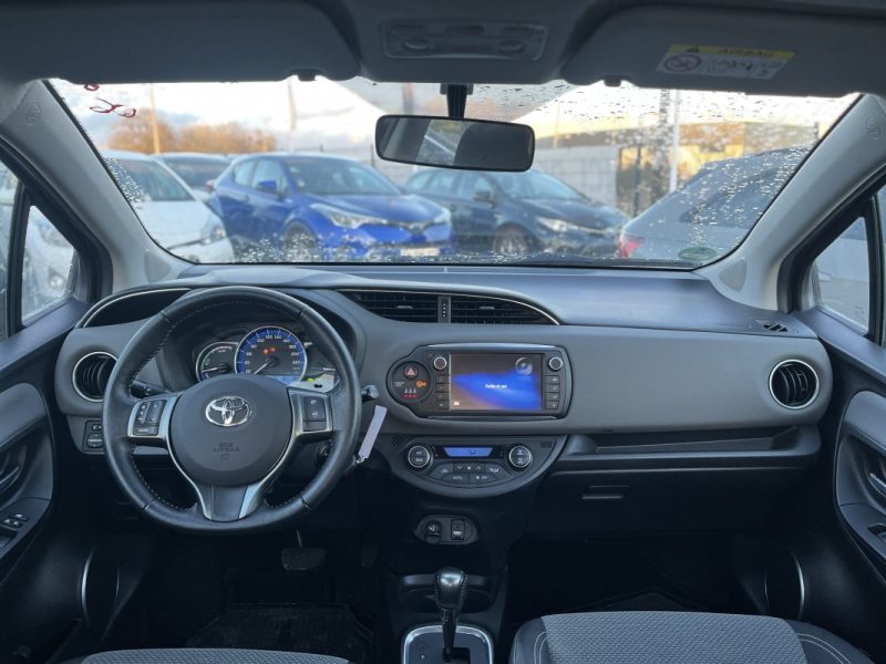 TOYOTA YARIS III 1.5 HYBRID 100h DESIGN