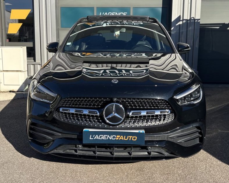 Mercedes GLA 200d AMG Line 2022 — 1ère main - 4 pneus neufs -  Entretien MERCEDES - Toit panoramique