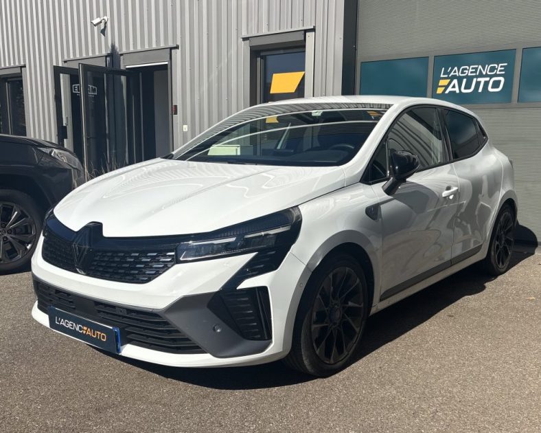 Renault Clio E-Tech 145ch Esprit Alpine 2024 —Caméra 360° - Park Assist - Sièges sports - CARPLAY