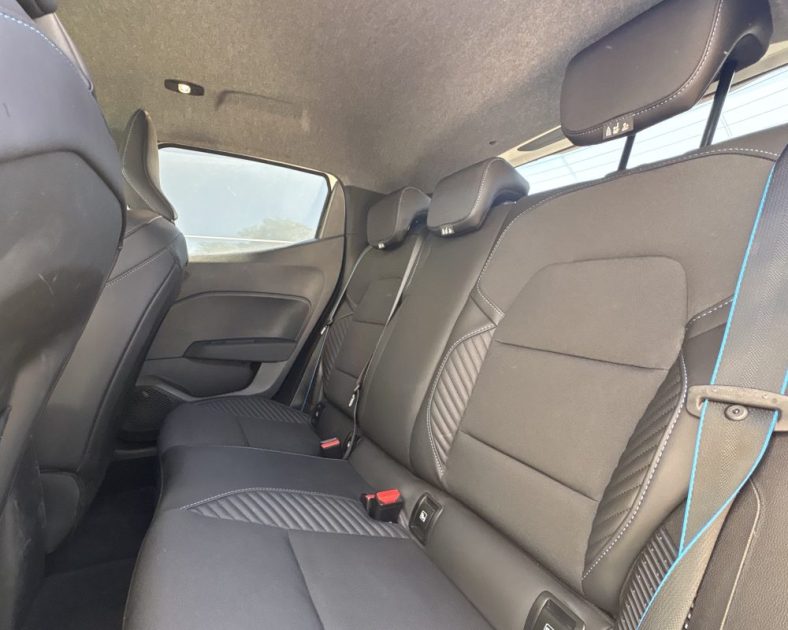 Renault Clio E-Tech 145ch Esprit Alpine 2024 —Caméra 360° - Park Assist - Sièges sports - CARPLAY
