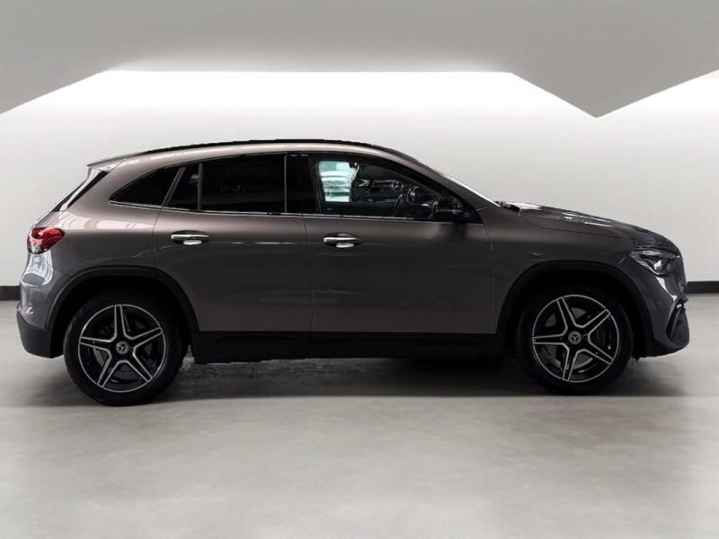 MERCEDES GLA 250 224 4MATIC 8G DCT AMG LINE 
