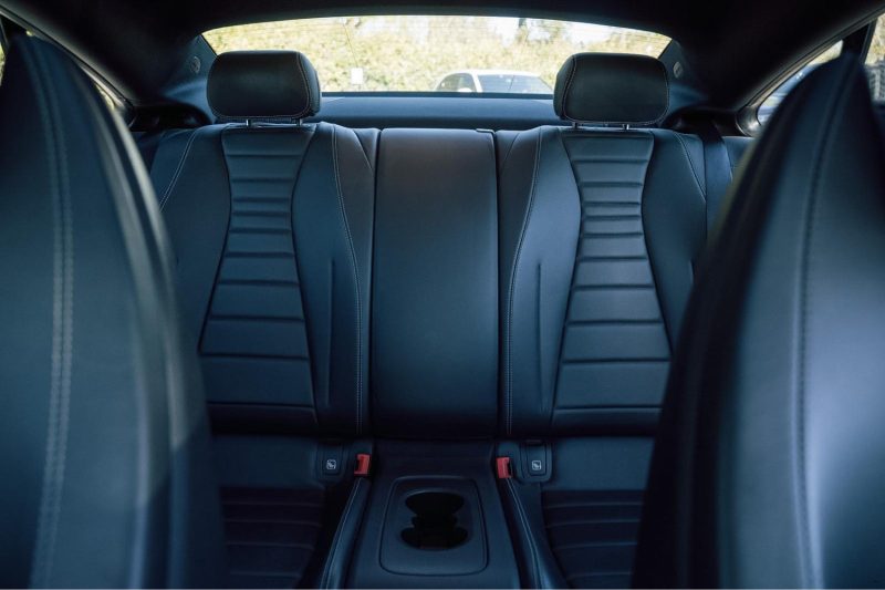 MERCEDES CLASSE E COUPÉ 220D 4 MATIC / TOIT OUVRANT / BURMEISTER / sièges électriques 