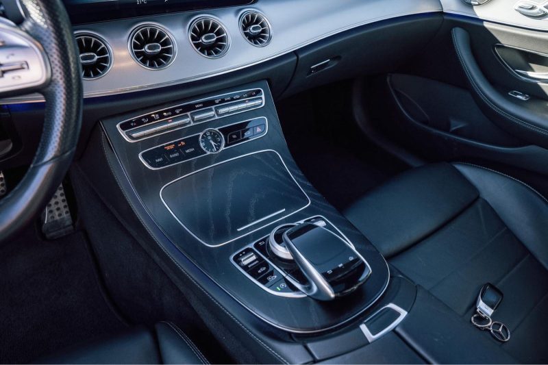 MERCEDES CLASSE E COUPÉ 220D 4 MATIC / TOIT OUVRANT / BURMEISTER / sièges électriques 