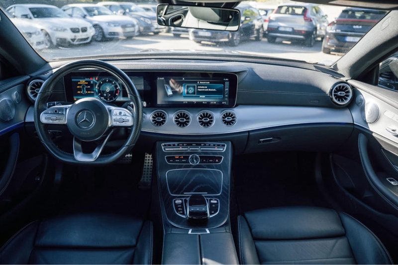 MERCEDES CLASSE E COUPÉ 220D 4 MATIC / TOIT OUVRANT / BURMEISTER / sièges électriques 
