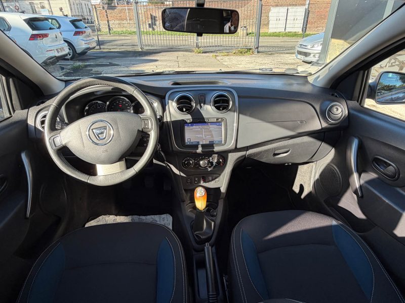 DACIA LOGAN 1.2 16V 75 PRESTIGE - 1ER MAIN - GPS/CLIM/REGULATEUr
