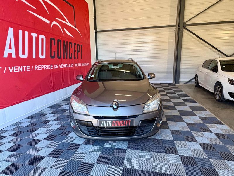 RENAULT MEGANE III ESTATE 1.5 DCI 110CH DYNAMIQUE CHAMPION 