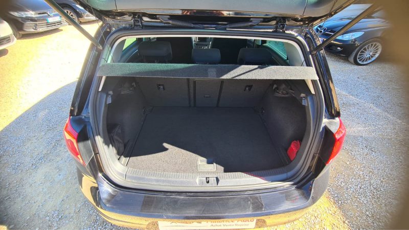 VOLKSWAGEN Golf VII - 1.2 TSI Lounge 110ch essence