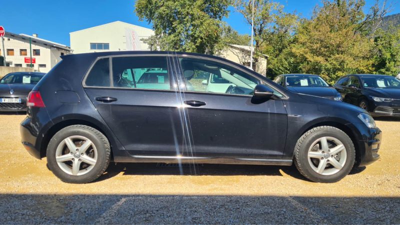 VOLKSWAGEN Golf VII - 1.2 TSI Lounge 110ch essence
