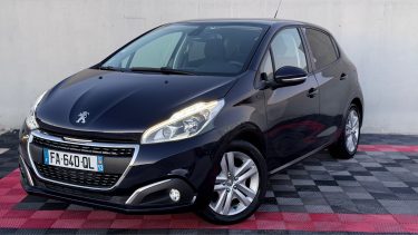 PEUGEOT 208 1.2 E THP  82 SIGNATURE  2018