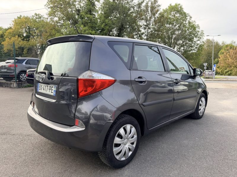TOYOTA VERSO-S 1.4 D4D 90 CH 2011