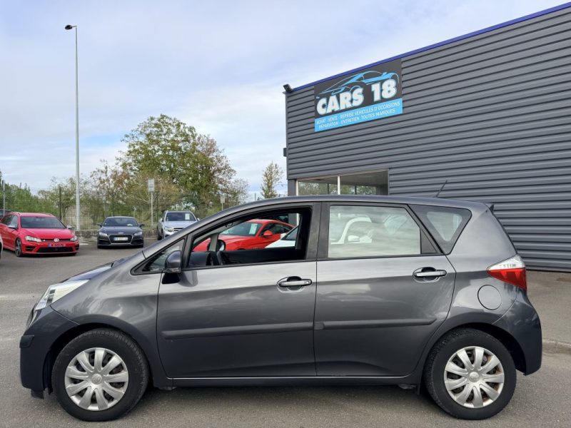 TOYOTA VERSO-S 1.4 D4D 90 CH 2011