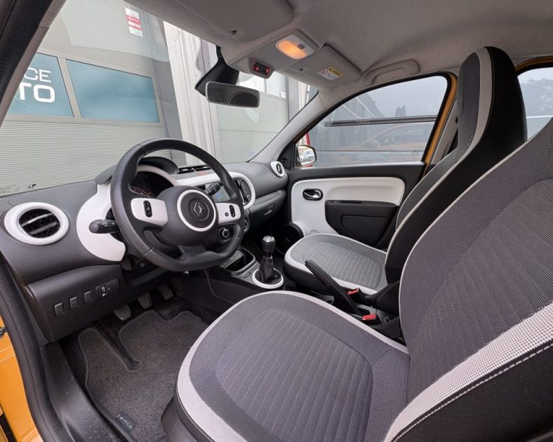 Renault Twingo III 1.0 SCe 75ch Intens 2020 —Grand écran CARPLAY - CT VIERGE - 2 pneus neufs