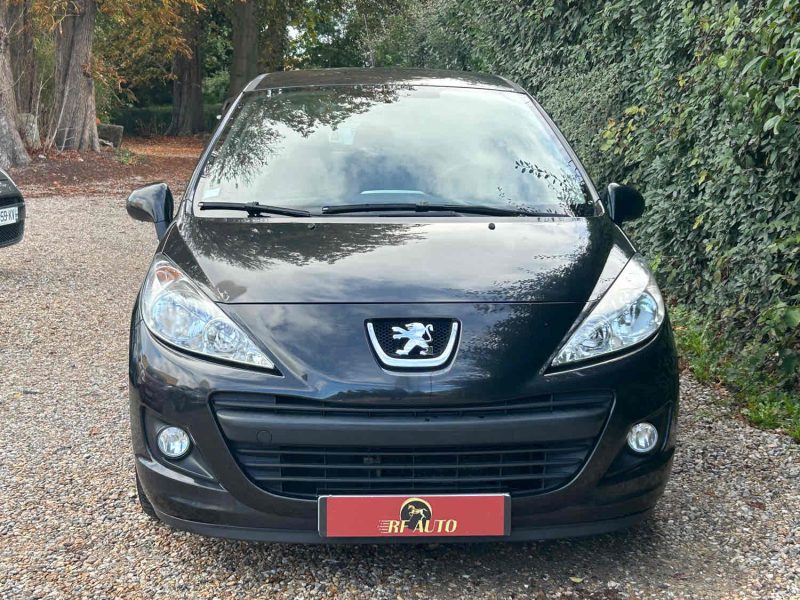 PEUGEOT 207  2011