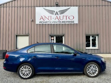 VOLKSWAGEN  JETTA  1.4 TSI HYBRID HIGHLINE 2015