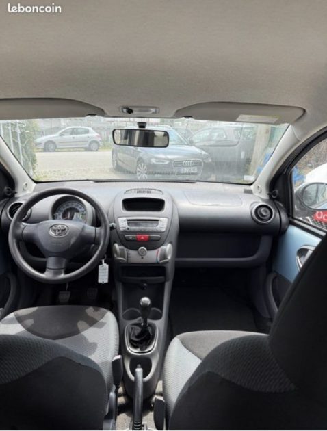 TOYOTA AYGO 1.0 