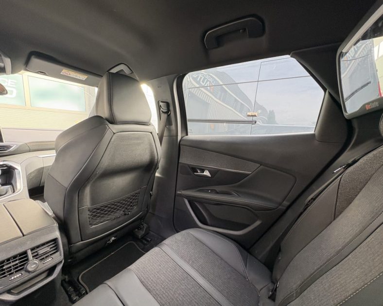 Peugeot 3008 1.5 BlueHDi 130ch GT Line 2019 — Entretien PEUGEOT - Attelage - 2ème main