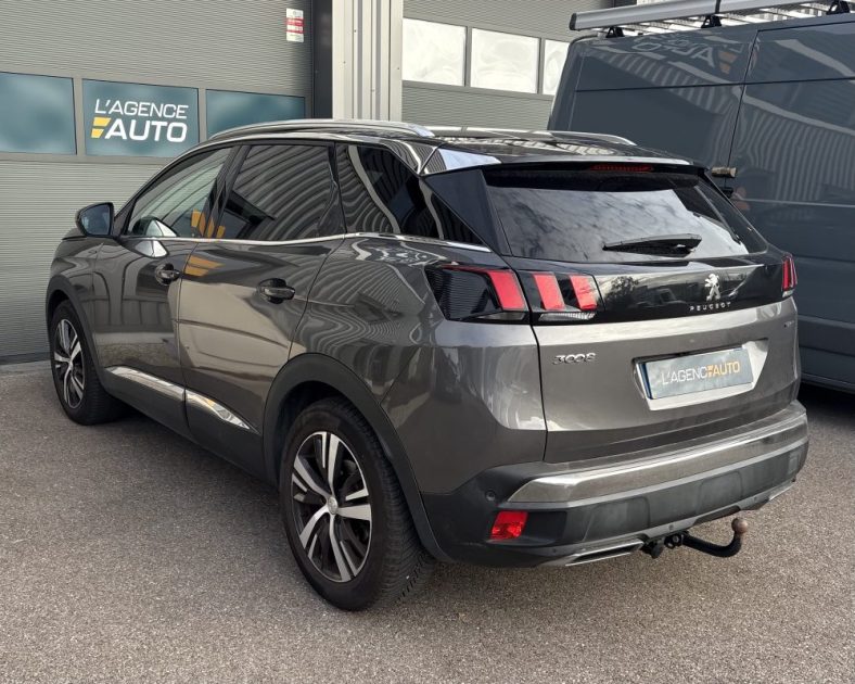 Peugeot 3008 1.5 BlueHDi 130ch GT Line 2019 — Entretien PEUGEOT - Attelage - 2ème main