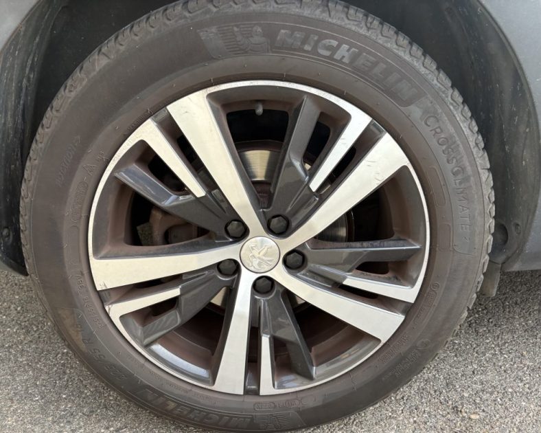 Peugeot 3008 1.5 BlueHDi 130ch GT Line 2019 — Entretien PEUGEOT - Attelage - 2ème main