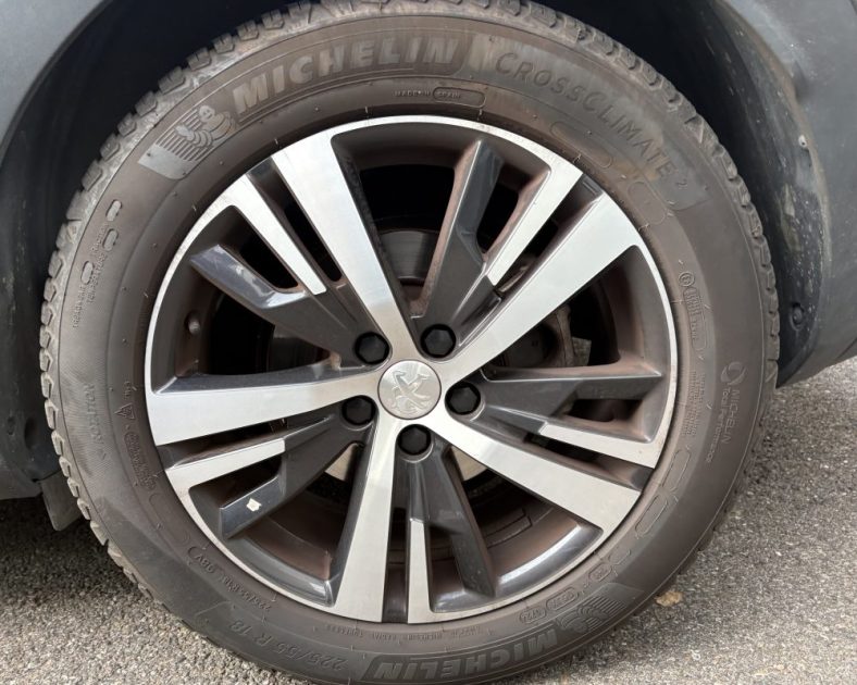 Peugeot 3008 1.5 BlueHDi 130ch GT Line 2019 — Entretien PEUGEOT - Attelage - 2ème main