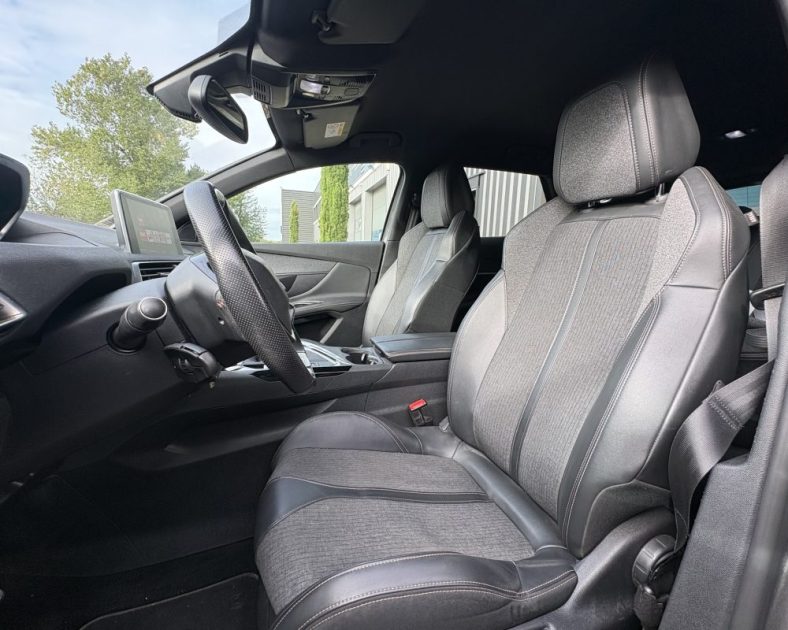 Peugeot 3008 1.5 BlueHDi 130ch GT Line 2019 — Entretien PEUGEOT - Attelage - 2ème main