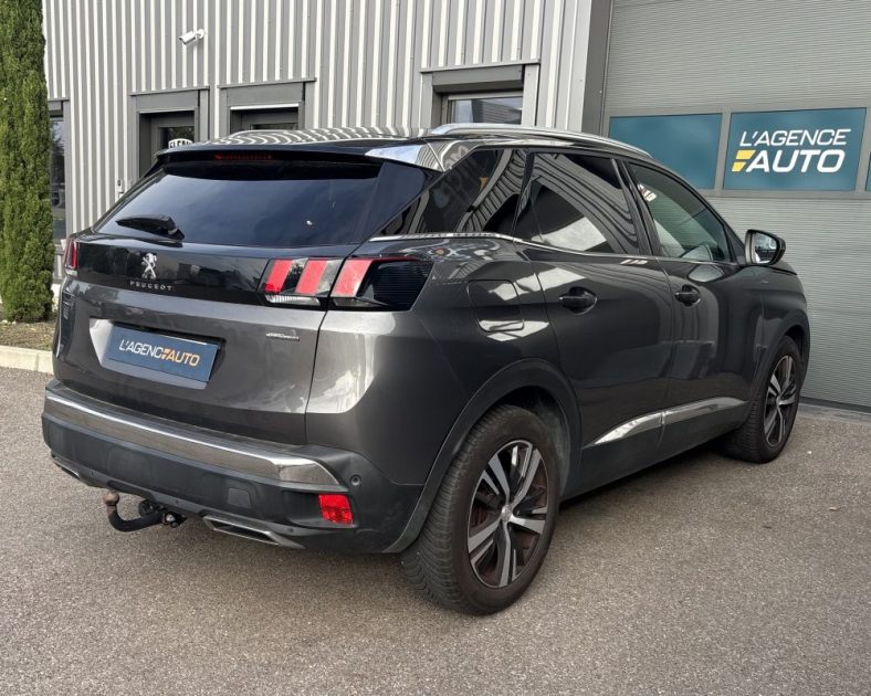 Peugeot 3008 1.5 BlueHDi 130ch GT Line 2019 — Entretien PEUGEOT - Attelage - 2ème main