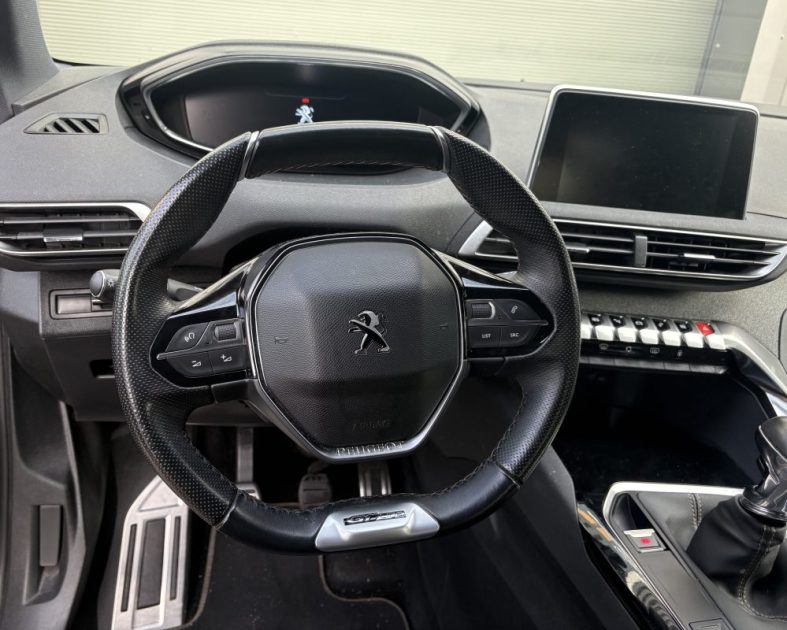 Peugeot 3008 1.5 BlueHDi 130ch GT Line 2019 — Entretien PEUGEOT - Attelage - 2ème main